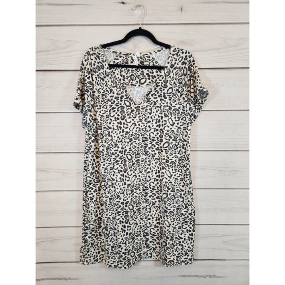 Cable & Gauge Women's Leopard Print V-Neck Short Sleeve Mini T Shirt Dress XL